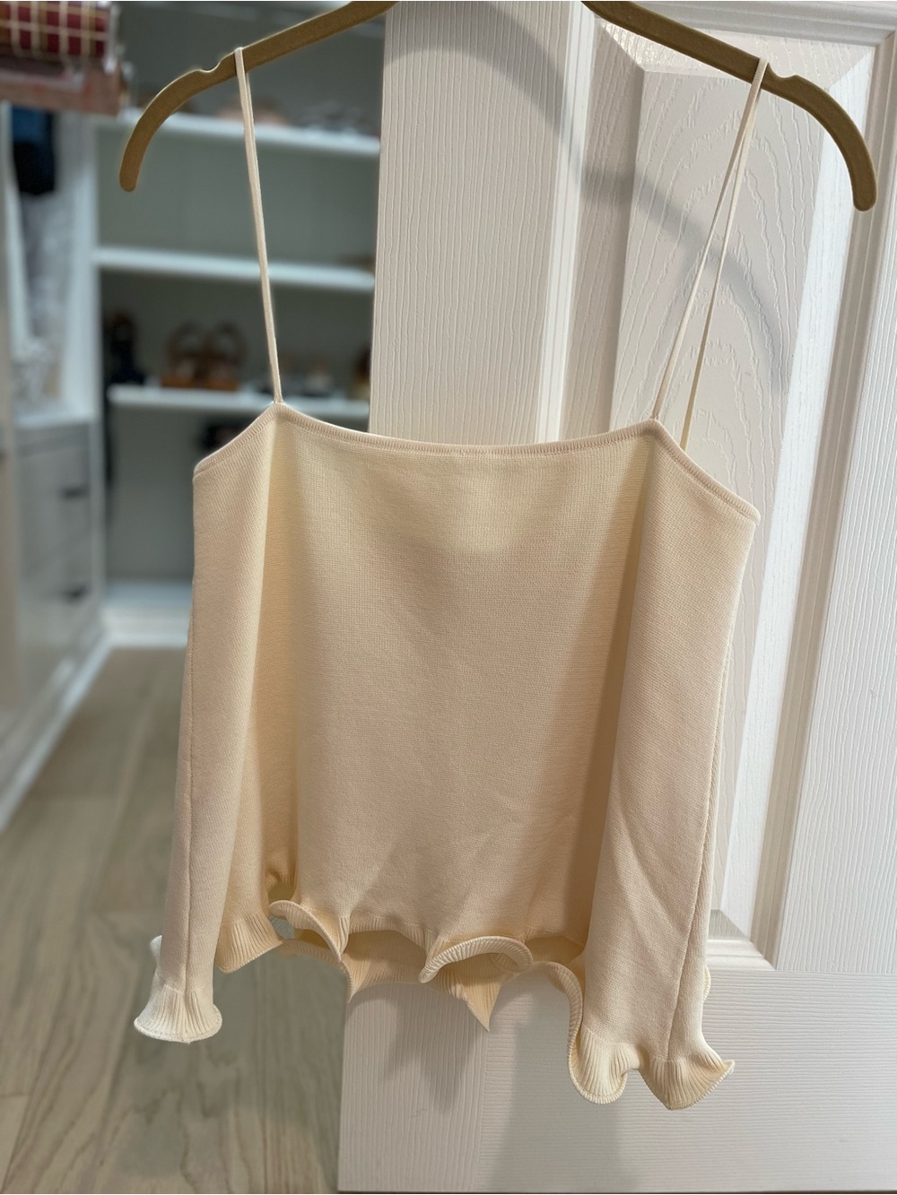 SAME Ruffle Hem Tank Top - Picture 3 of 4